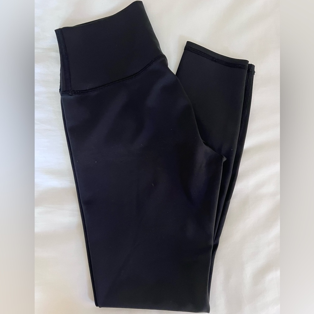 Alo 7/8 high waisted airlift legging in black
